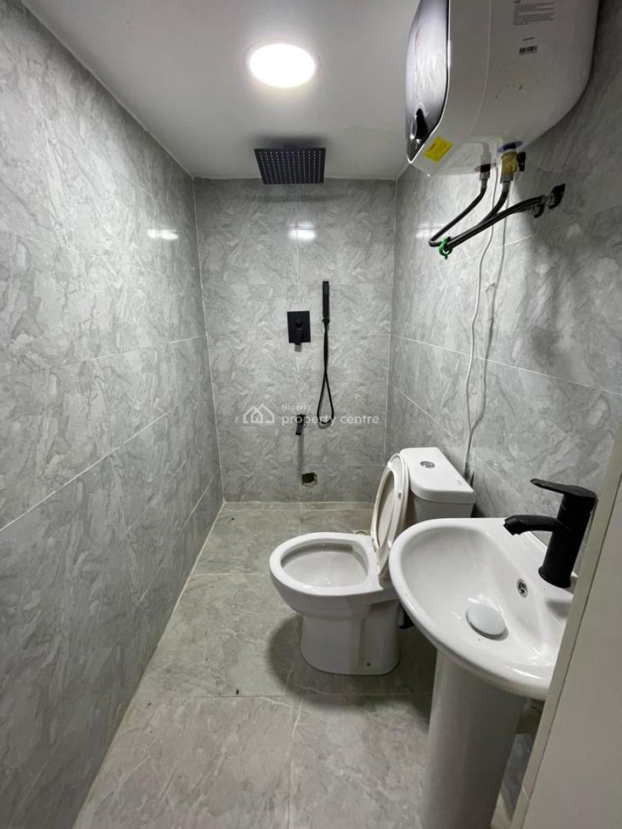 3-bedroom Penthouse and a 2-bedroom Apartment with Bq, Lekki Phase 1, Lekki, Lagos, Flat / Apartment for Sale
