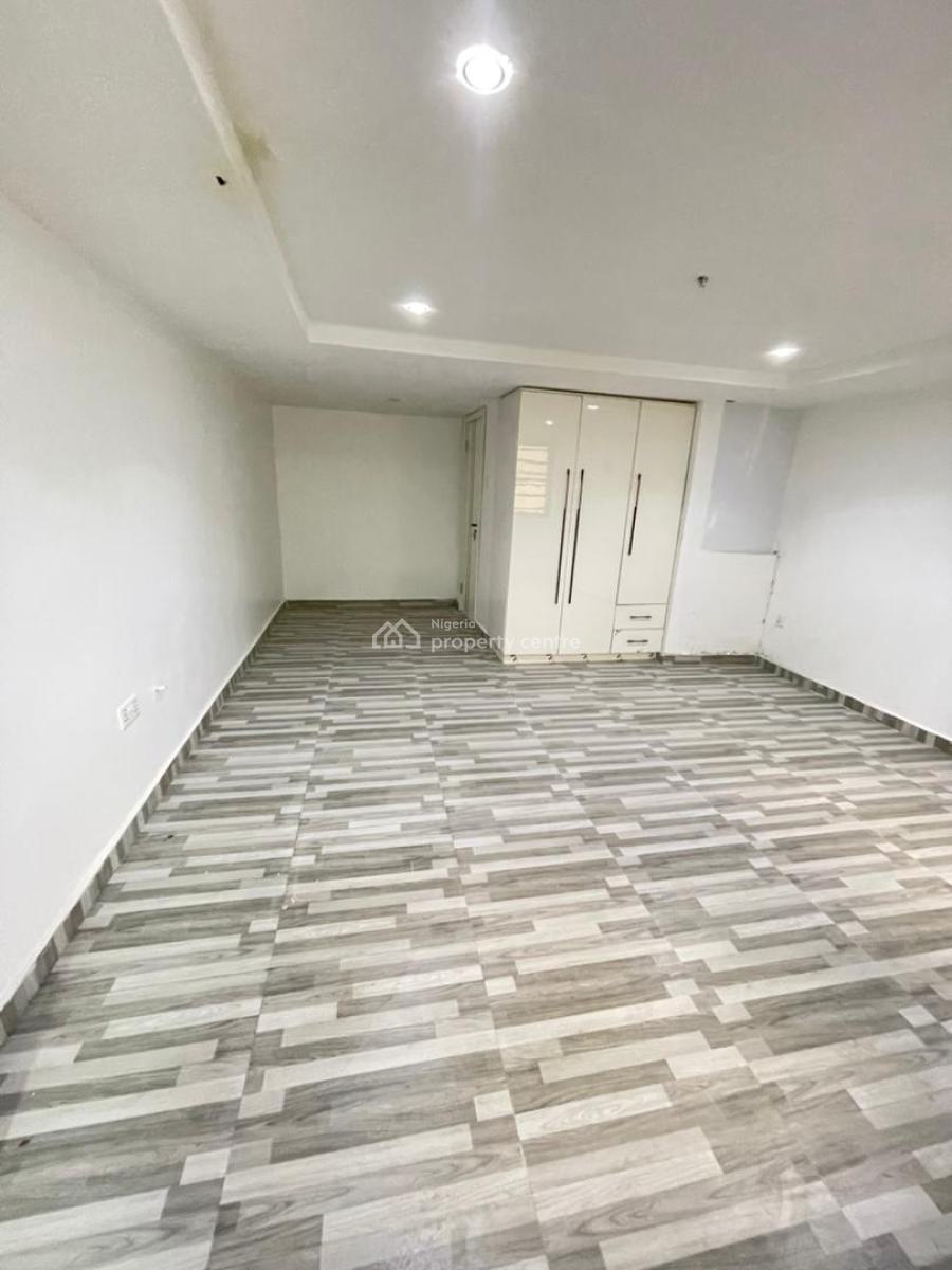 3-bedroom Penthouse and a 2-bedroom Apartment with Bq, Lekki Phase 1, Lekki, Lagos, Flat / Apartment for Sale