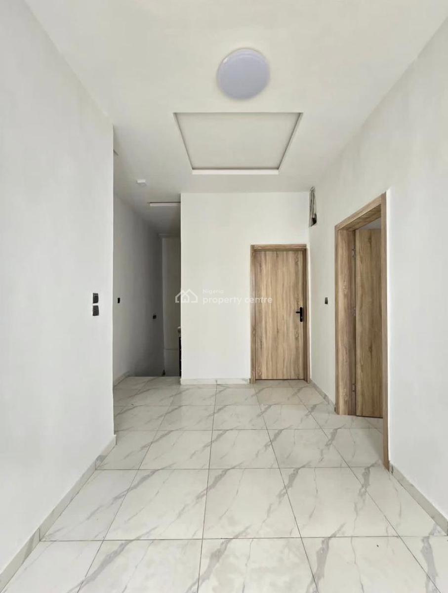 Spacious 4-bedroom Semi-detached Duplex with Bq, Lekki, Lagos, Semi-detached Duplex for Sale