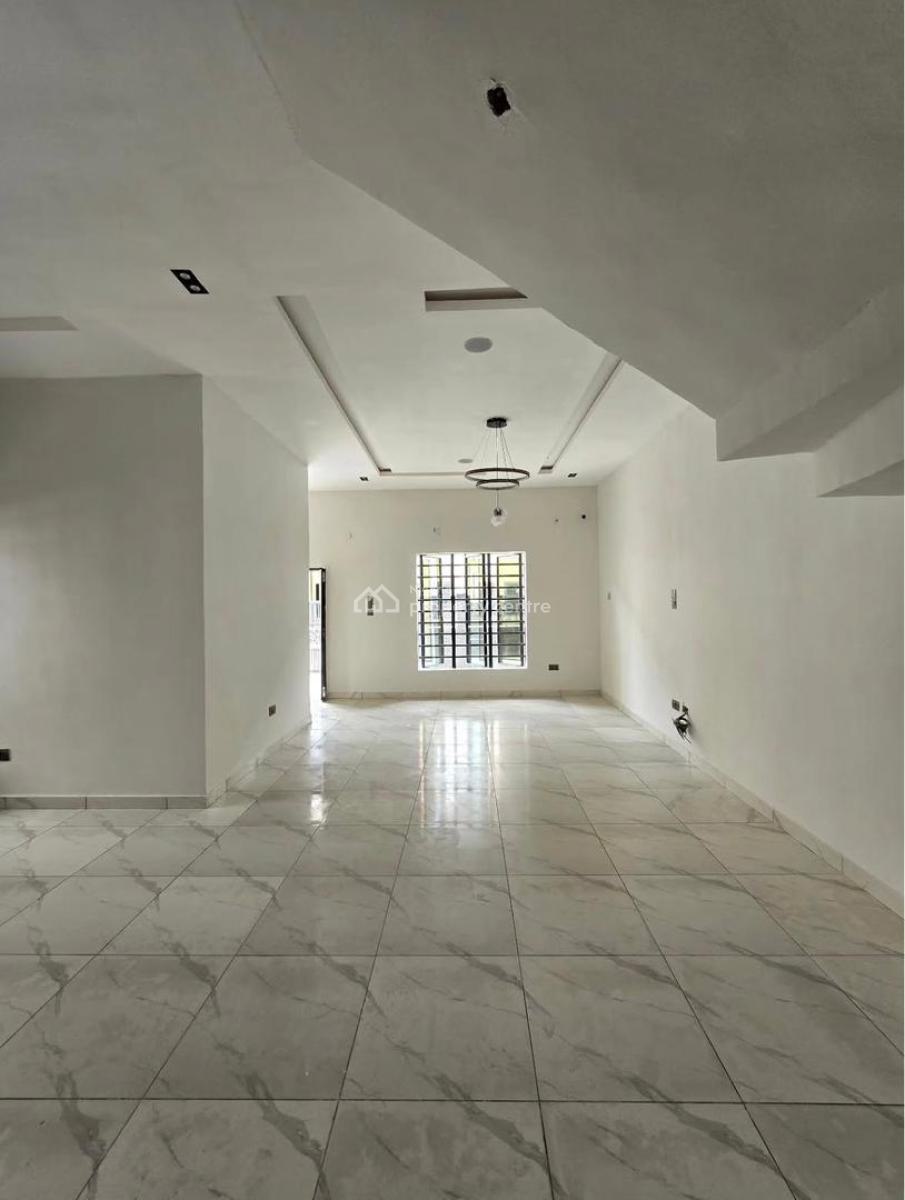 Spacious 4-bedroom Semi-detached Duplex with Bq, Lekki, Lagos, Semi-detached Duplex for Sale