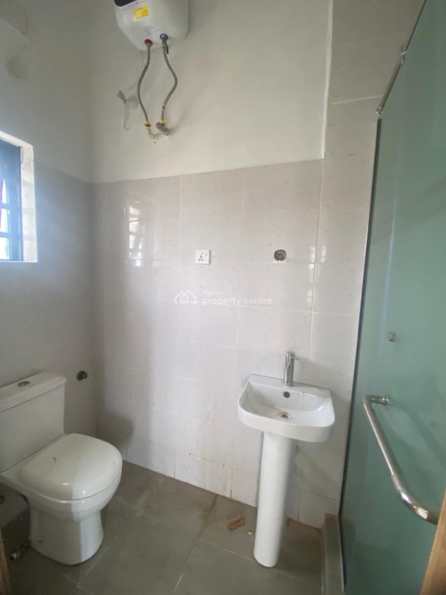 3-bedroom Apartment, Lekki Phase 1, Lekki, Lagos, Flat / Apartment for Sale