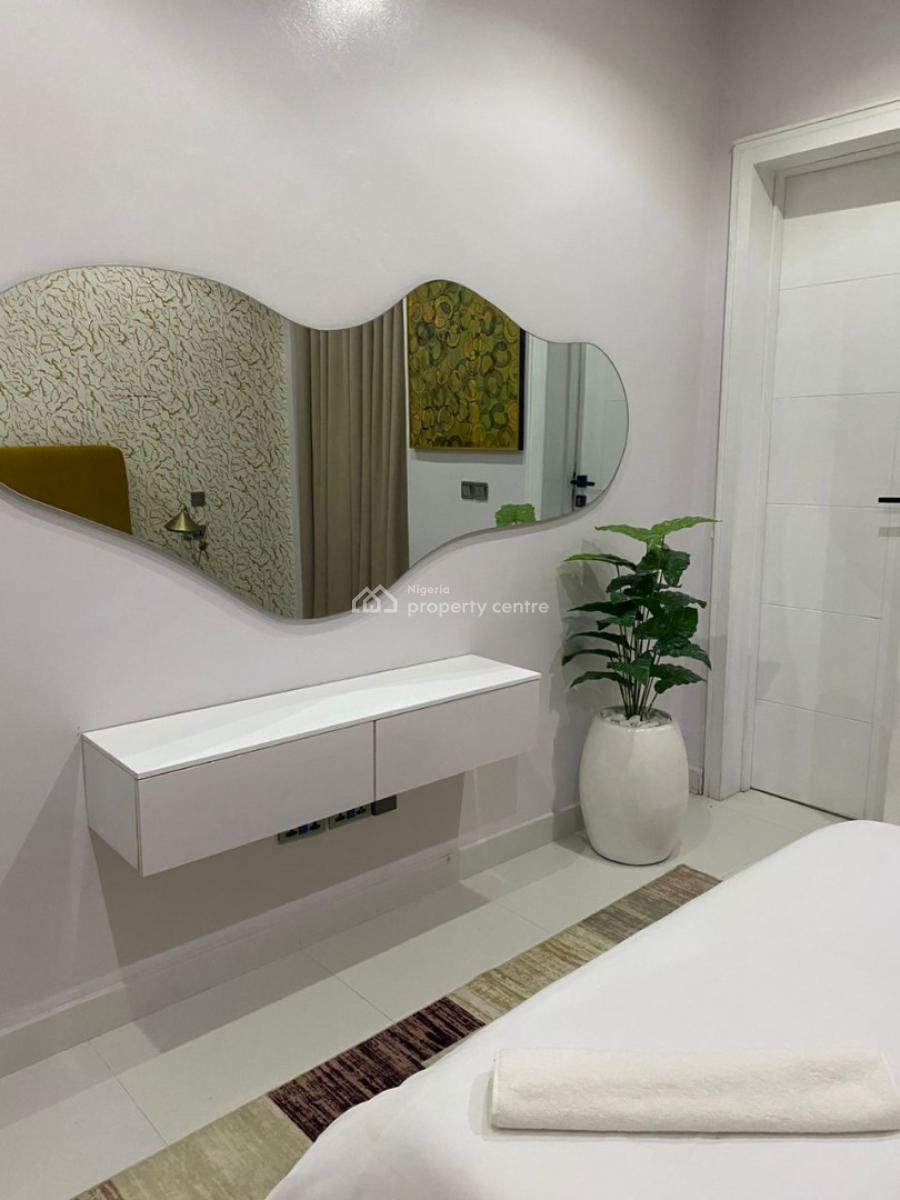 Fully Furnished and Serviced Flat, Off Palace Road, Ikate Elegushi, Lekki, Lagos, Flat / Apartment for Sale