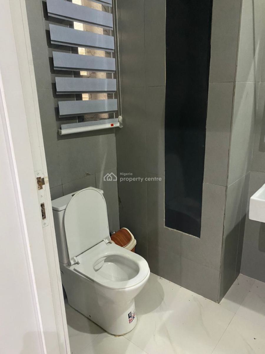 Fully Furnished and Serviced Flat, Off Palace Road, Ikate Elegushi, Lekki, Lagos, Flat / Apartment for Sale