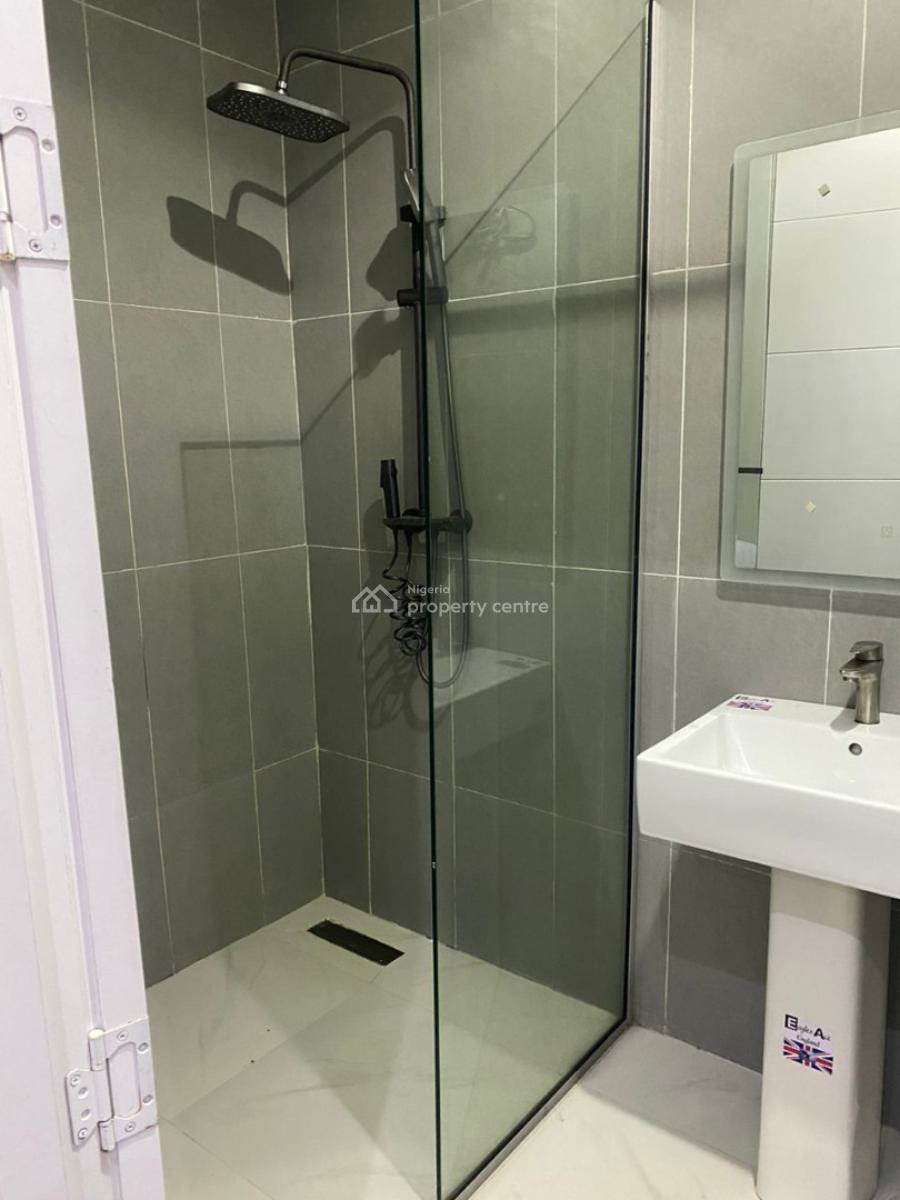 Fully Furnished and Serviced Flat, Off Palace Road, Ikate Elegushi, Lekki, Lagos, Flat / Apartment for Sale