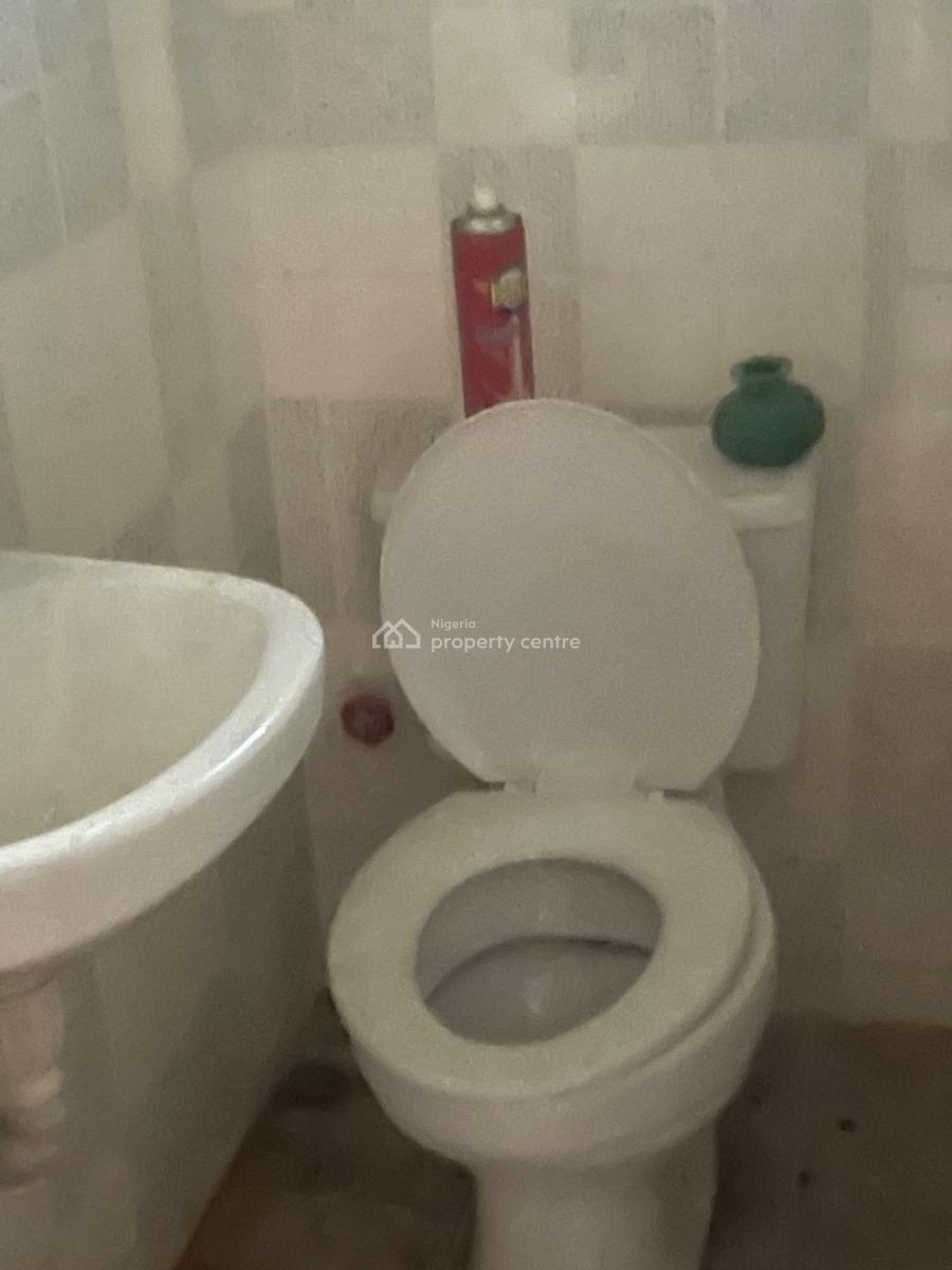 2  Bedroom Apartment, Saka Olugunna Street,  Maroko, Off Mobil Road, Ajah, Lagos, Flat / Apartment for Rent