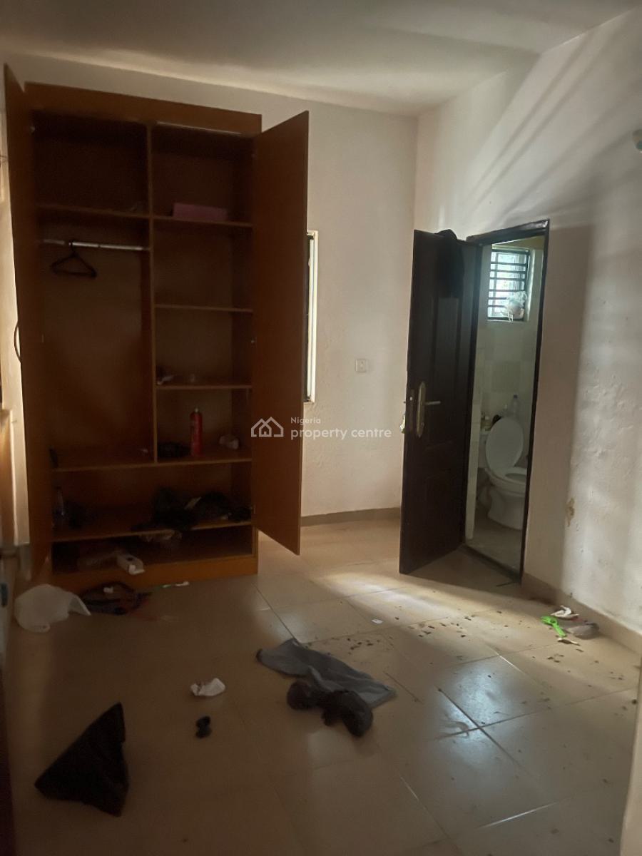 2  Bedroom Apartment, Saka Olugunna Street,  Maroko, Off Mobil Road, Ajah, Lagos, Flat / Apartment for Rent