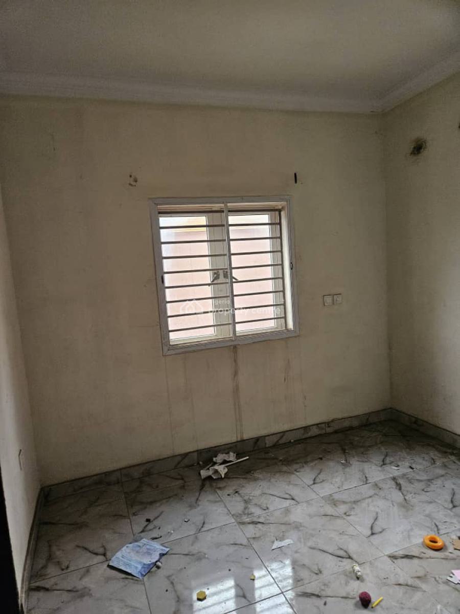 Very Sharp and Spacious 3bed  in Olowora, Olowora, Olowora, Magodo, Lagos, Flat / Apartment for Rent
