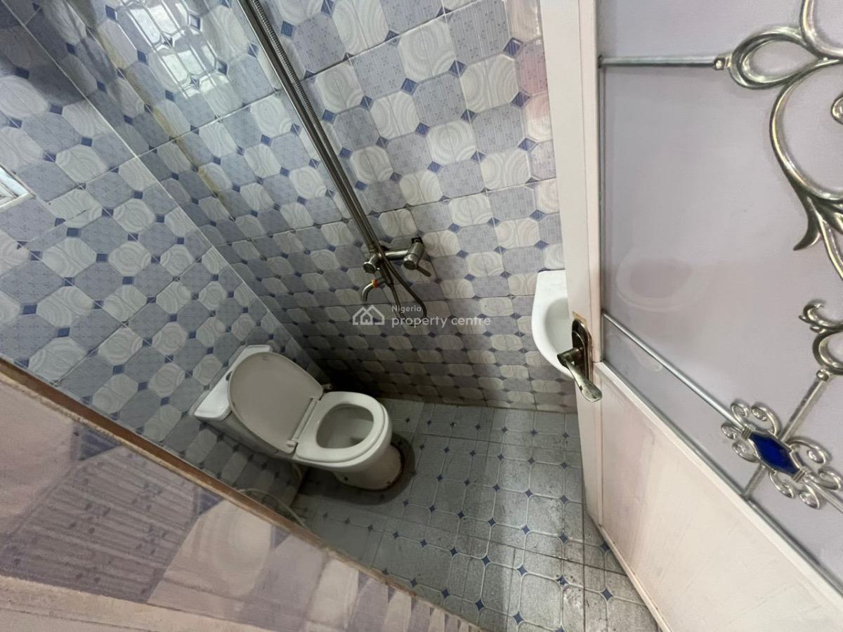Luxury 3 Bedroom Flat, Gra Phase 1, Magodo, Lagos, Flat / Apartment for Rent