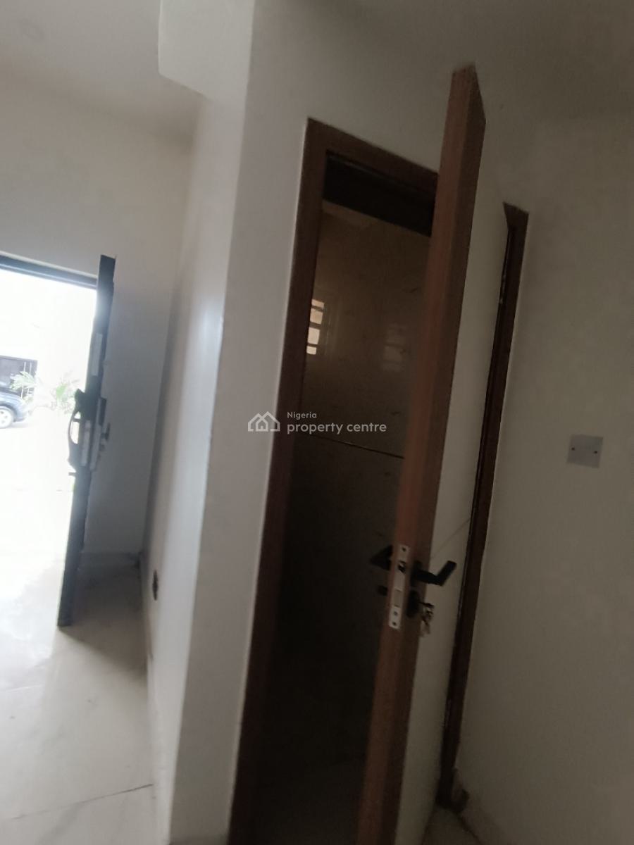 a Brand New 4bedoom Duplex, By Lbs Ajah, Lekki Phase 2, Lekki, Lagos, Terraced Duplex for Rent