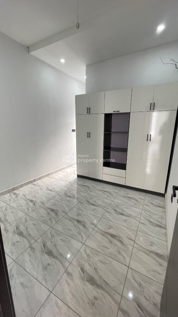 Specious 3 Bedroom Terrace Duplex, Ikota Gra, Lekki, Lagos, Terraced Duplex for Sale