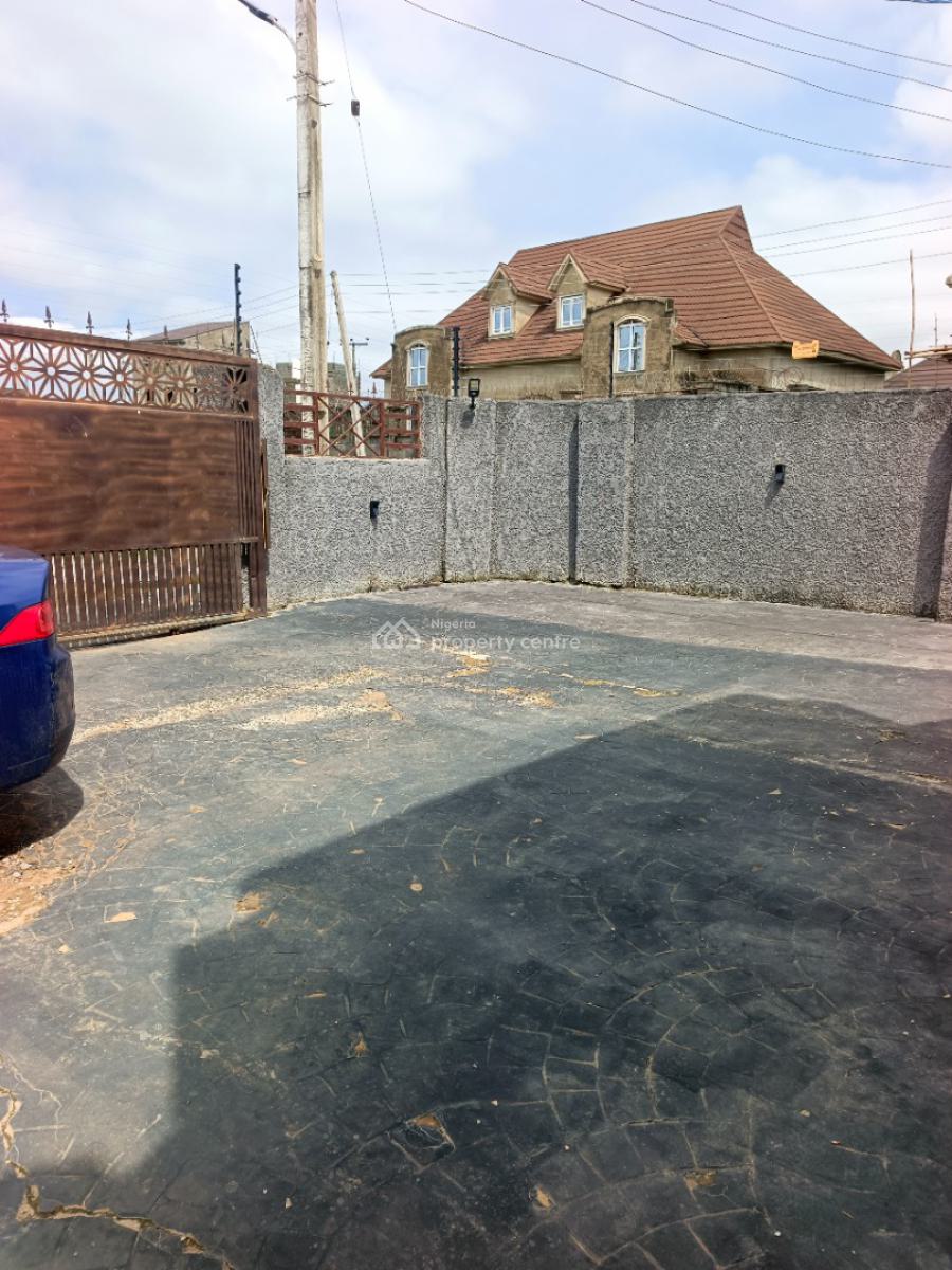 Luxury 3 Bedroom Semi-detatch Penthouse Duplex in Galadimawa District, Starwood Estate Galadimawa District Abuja Nigeria., Galadimawa, Abuja, Semi-detached Duplex for Sale