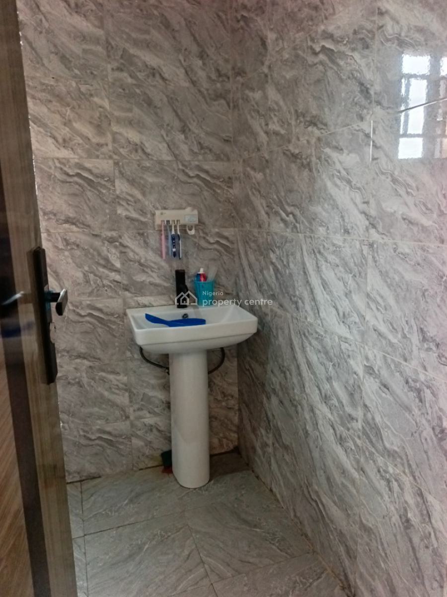 Luxury 3 Bedroom Semi-detatch Penthouse Duplex in Galadimawa District, Starwood Estate Galadimawa District Abuja Nigeria., Galadimawa, Abuja, Semi-detached Duplex for Sale