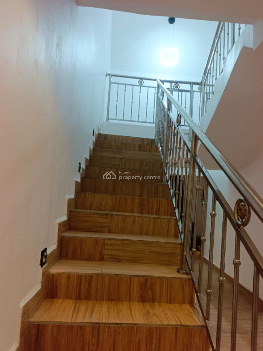 Luxury 3 Bedroom Semi-detatch Penthouse Duplex in Galadimawa District, Starwood Estate Galadimawa District Abuja Nigeria., Galadimawa, Abuja, Semi-detached Duplex for Sale