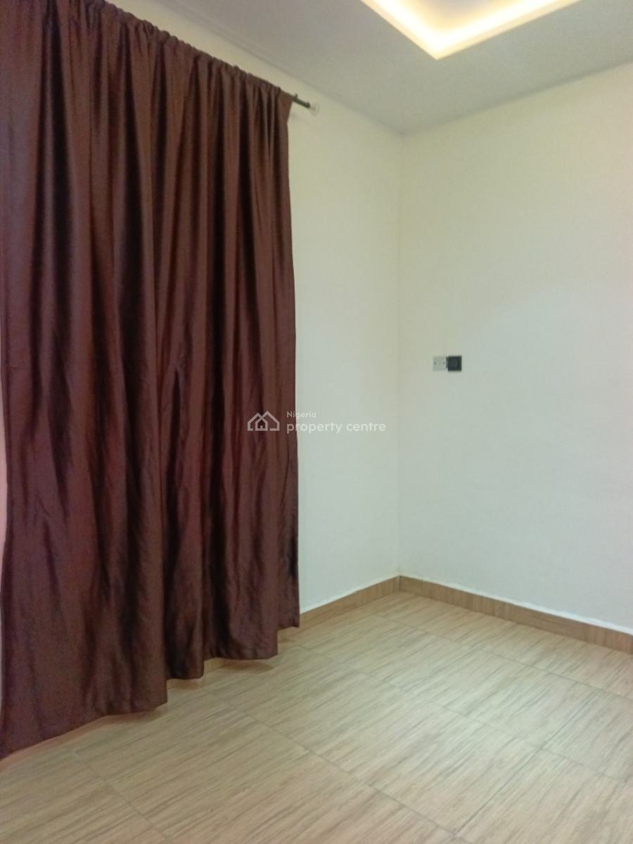 Luxury 3 Bedroom Semi-detatch Penthouse Duplex in Galadimawa District, Starwood Estate Galadimawa District Abuja Nigeria., Galadimawa, Abuja, Semi-detached Duplex for Sale