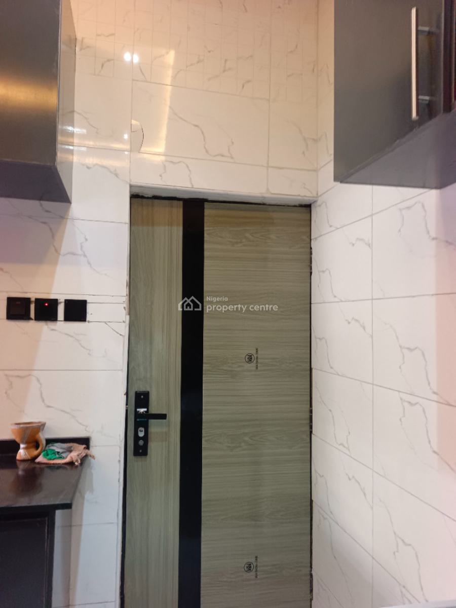 Luxury 3 Bedroom Semi-detatch Penthouse Duplex in Galadimawa District, Starwood Estate Galadimawa District Abuja Nigeria., Galadimawa, Abuja, Semi-detached Duplex for Sale