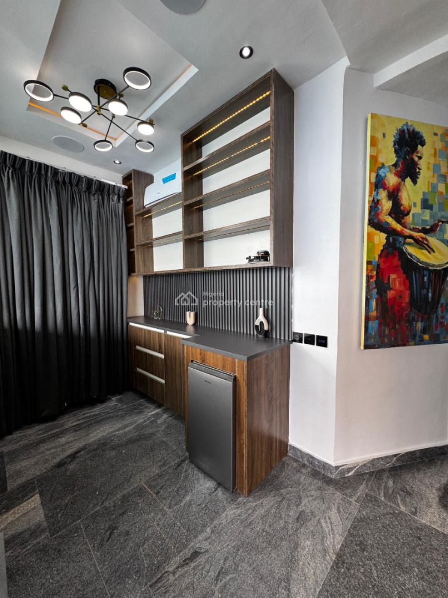 Luxury 1bedroom with Private Rooftop Pool, Private Lounge & Elevator, Off Admiralty Way, Lekki Phase 1, Lekki, Lagos, Flat / Apartment Short Let