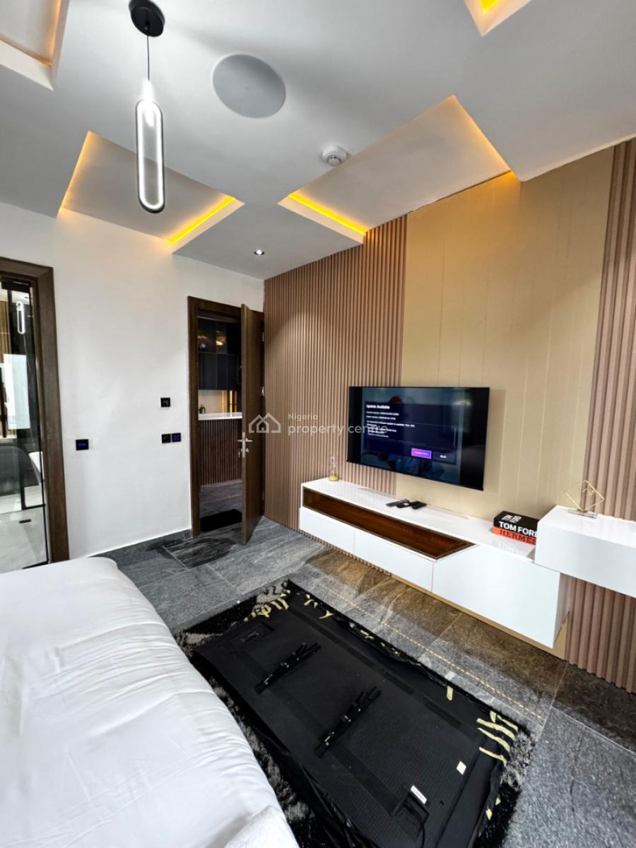 Luxury 1bedroom with Private Rooftop Pool, Private Lounge & Elevator, Off Admiralty Way, Lekki Phase 1, Lekki, Lagos, Flat / Apartment Short Let