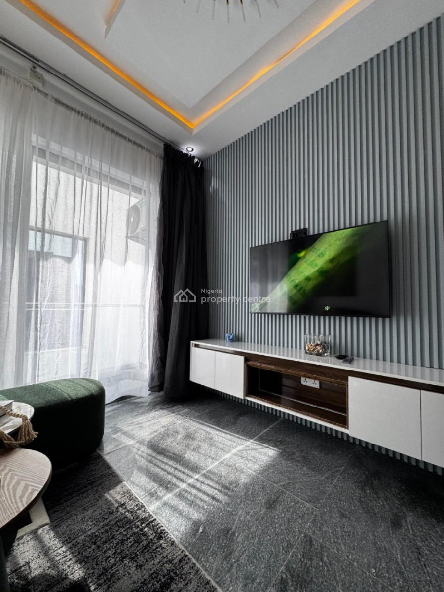 Luxury 1bedroom with Private Rooftop Pool, Private Lounge & Elevator, Off Admiralty Way, Lekki Phase 1, Lekki, Lagos, Flat / Apartment Short Let
