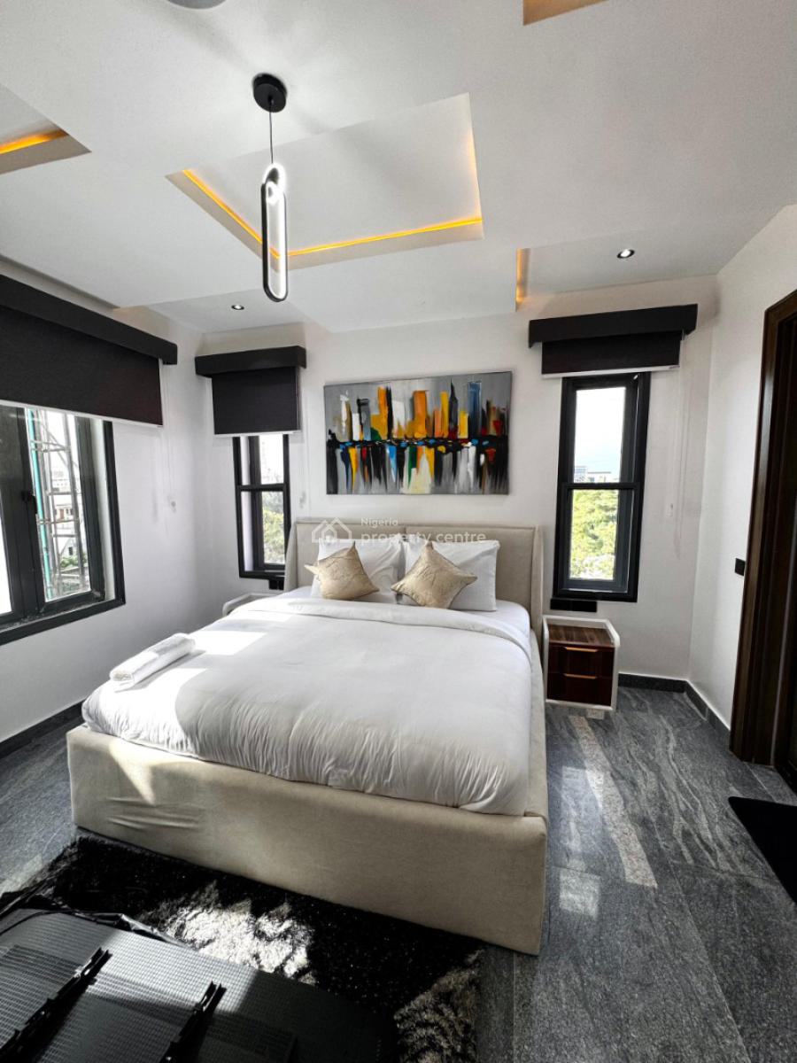 Luxury 1bedroom with Private Rooftop Pool, Private Lounge & Elevator, Off Admiralty Way, Lekki Phase 1, Lekki, Lagos, Flat / Apartment Short Let