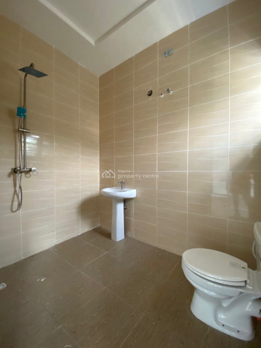 Sharp   3 Bedroom Flat in a Gated Street., Awoyaya, Awoyaya, Ibeju Lekki, Lagos, Flat / Apartment for Rent