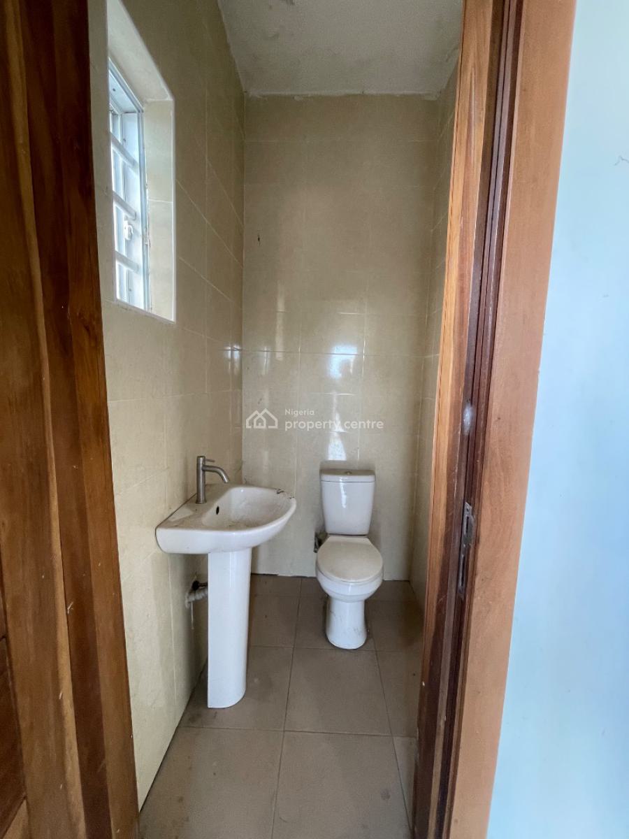 a Spacious Parlor Space in a Shared Apartment, Mobil Road Ilaje Ajah, Lekki, Lagos, Self Contain (single Rooms) for Rent
