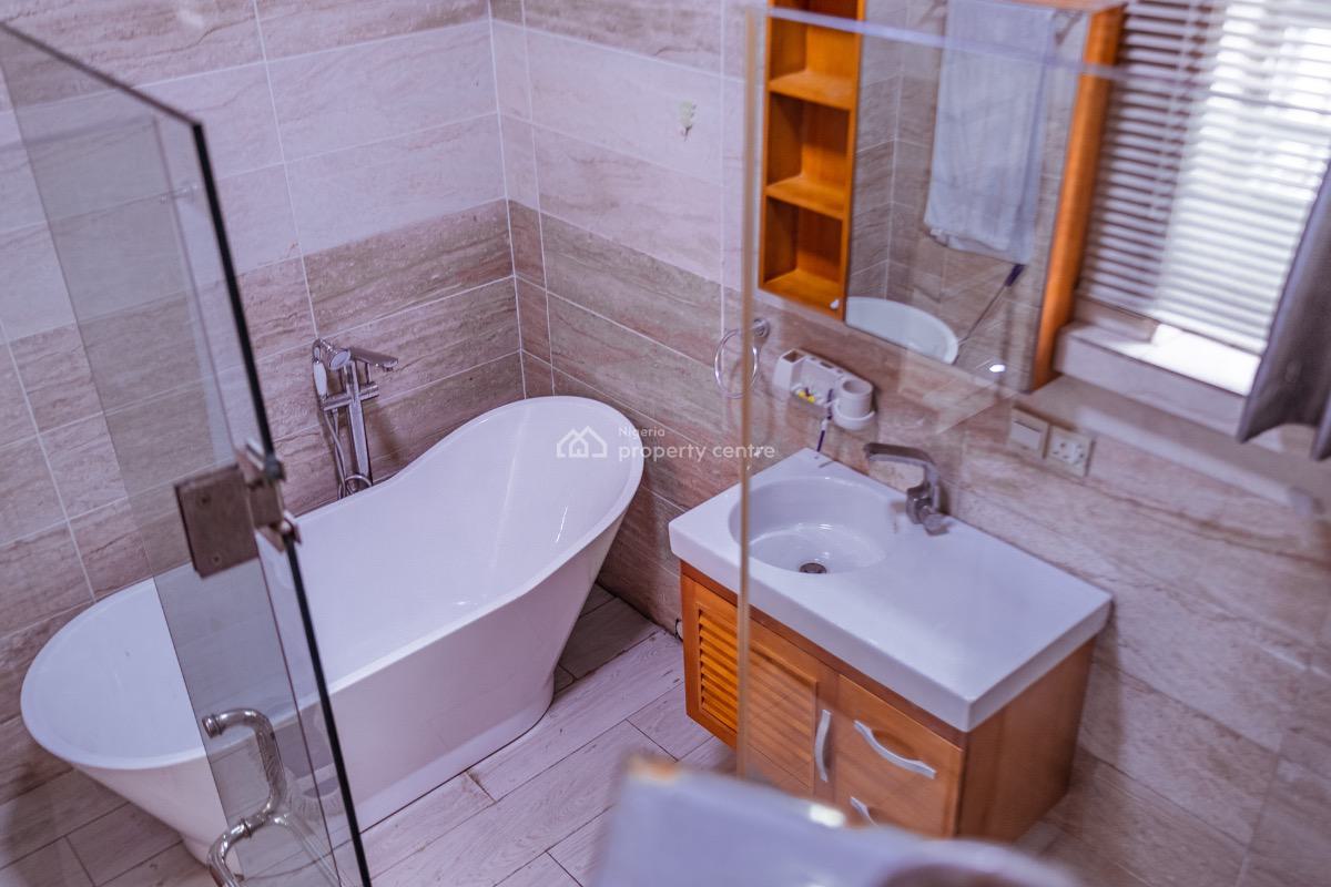 Well Maintained 4bedroom Semidetached House with Bq in Osapa, Osapa, Osapa, Lekki, Lagos, Semi-detached Duplex for Sale