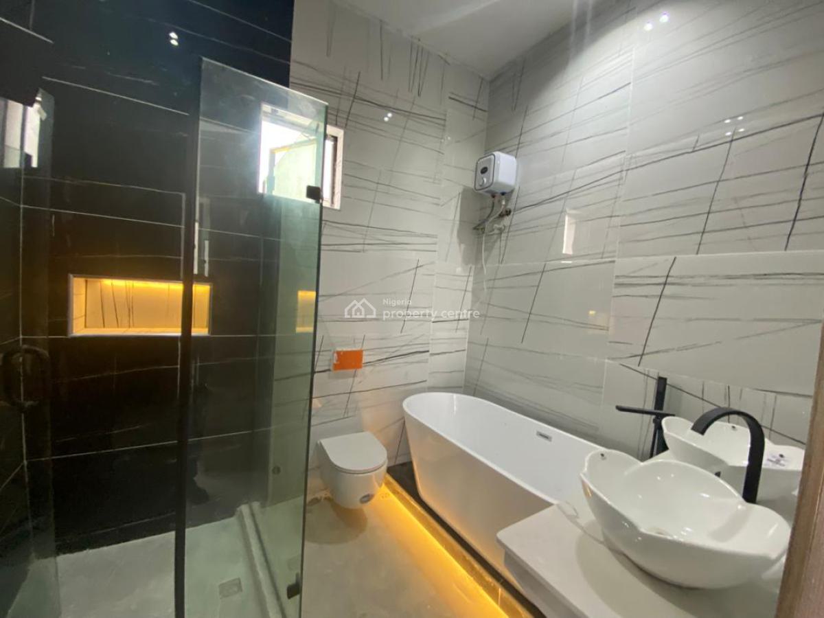 4 Bedrooms Detached Duplex with Bq, Chevron, Lekki Lagos, Lekki, Lagos, Detached Duplex for Sale
