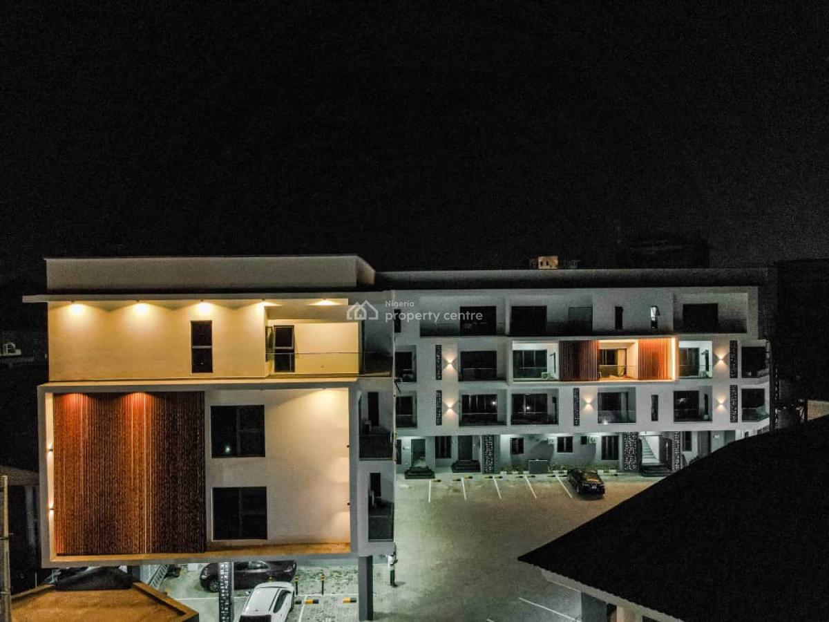 Luxurious 2bedroom Apartment, Chief Collins Street, Lekki Phase 1, Lekki, Lagos, Flat / Apartment Short Let