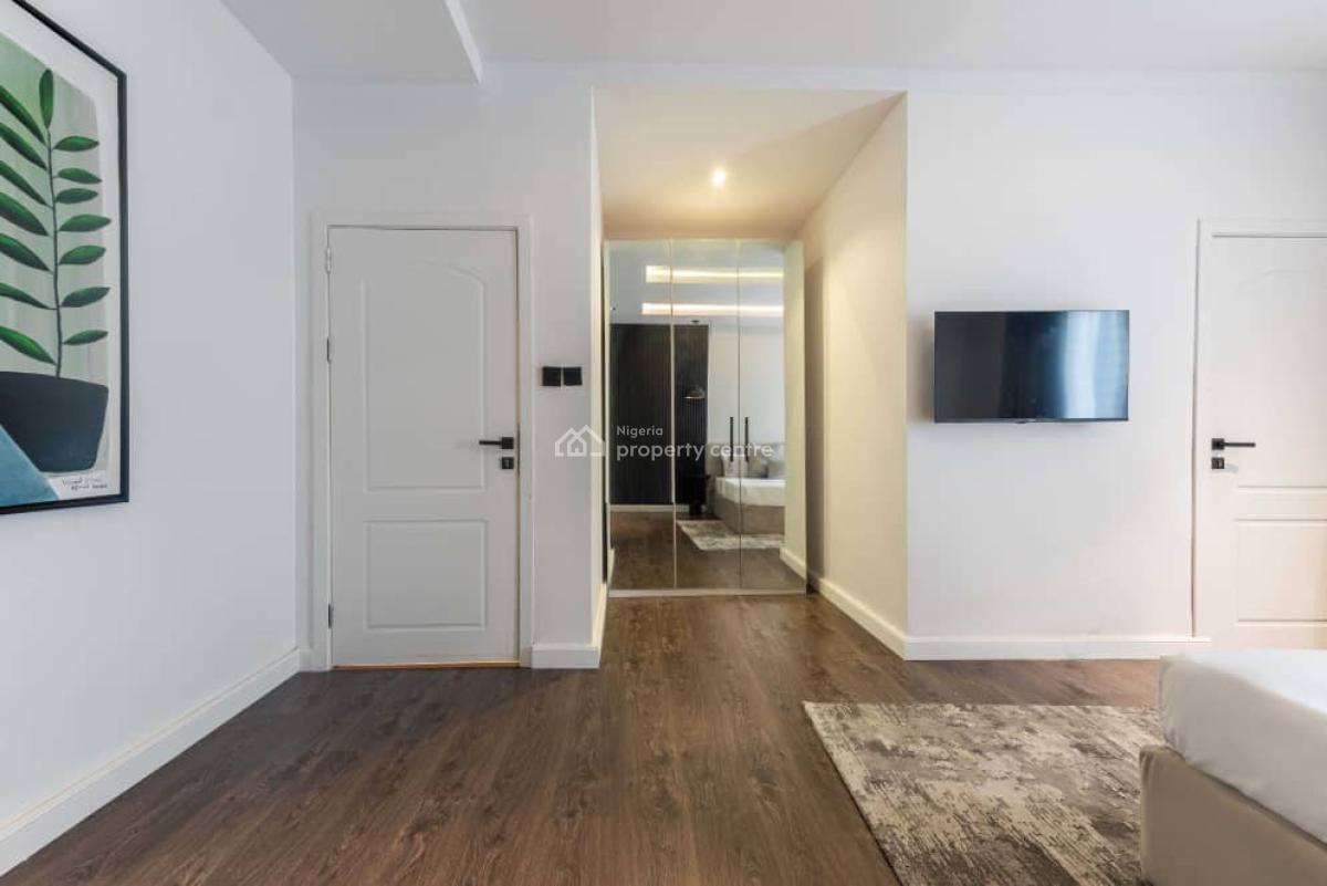 Luxurious 2bedroom Apartment, Chief Collins Street, Lekki Phase 1, Lekki, Lagos, Flat / Apartment Short Let