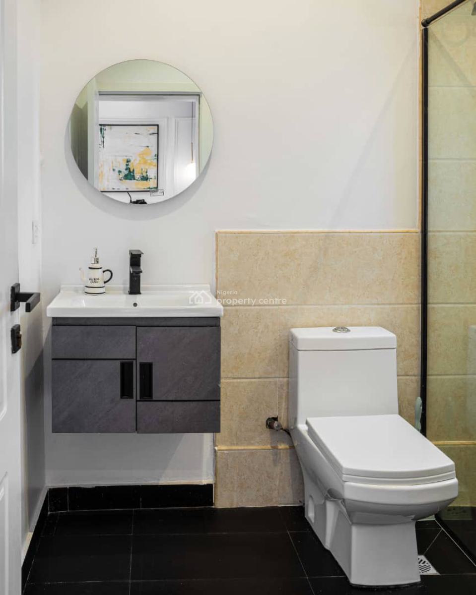 Luxurious 2bedroom Apartment, Chief Collins Street, Lekki Phase 1, Lekki, Lagos, Flat / Apartment Short Let
