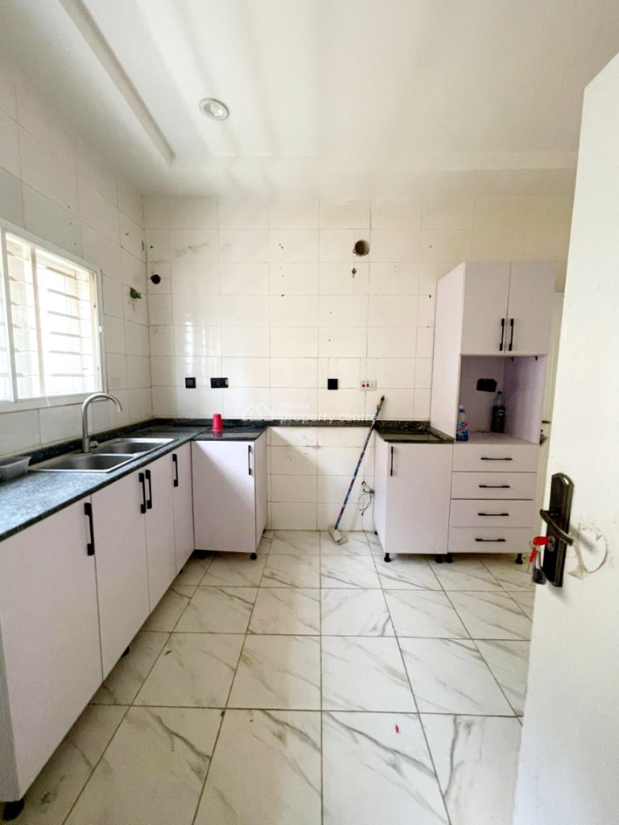 Luxury 3bedroom Block of Flat with Bq in an Estate, Katampe Main Behind Aso Radio, Katampe, Abuja, Flat / Apartment for Rent