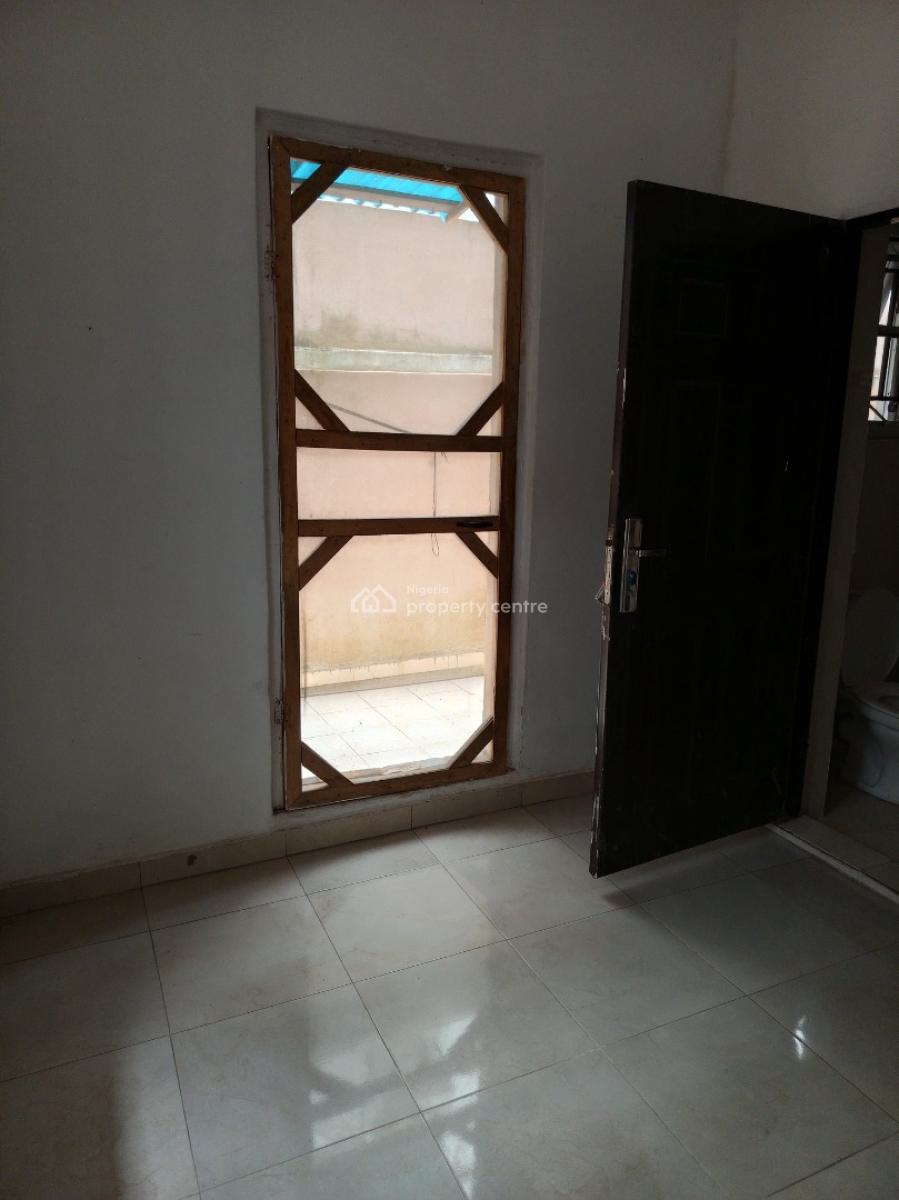 One Room Self Contain with Big Kitchen, Idado Estate, Lekki, Lagos, Self Contain (single Rooms) for Rent