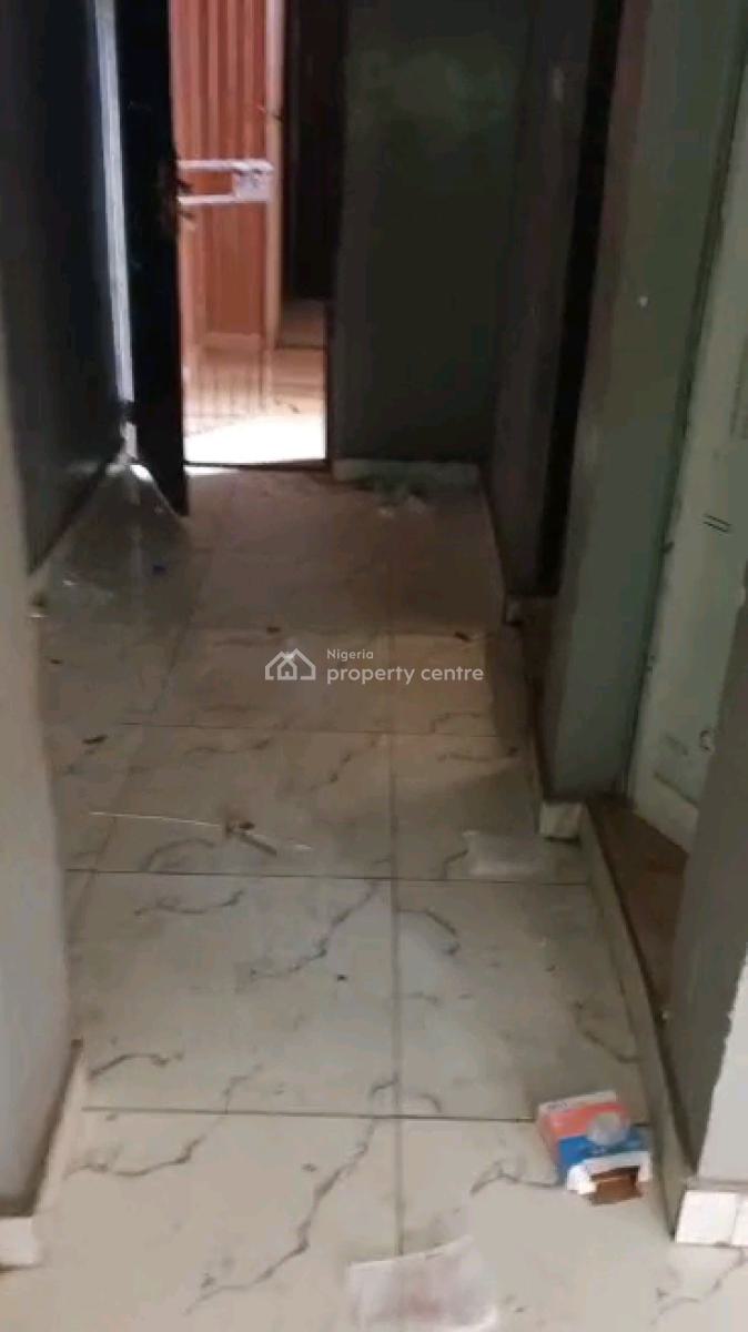 Standard and Executive 2 Bedroom Flat, Adekunle, Adekunle, Yaba, Lagos, Flat / Apartment for Rent