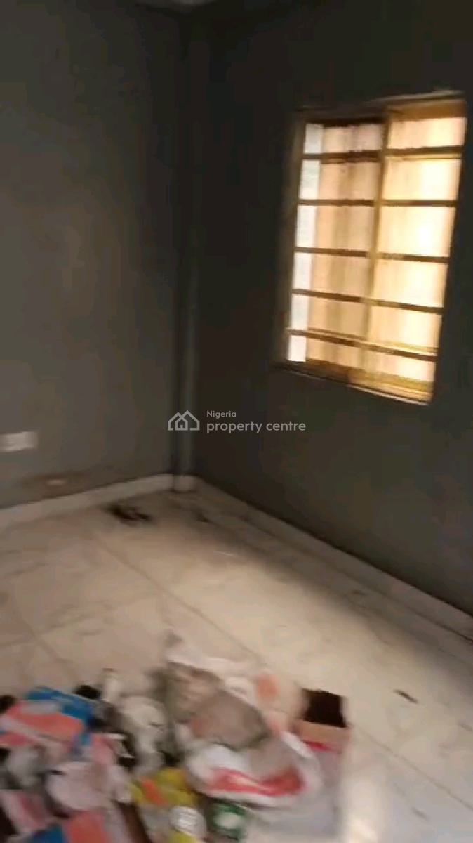 Standard and Executive 2 Bedroom Flat, Adekunle, Adekunle, Yaba, Lagos, Flat / Apartment for Rent