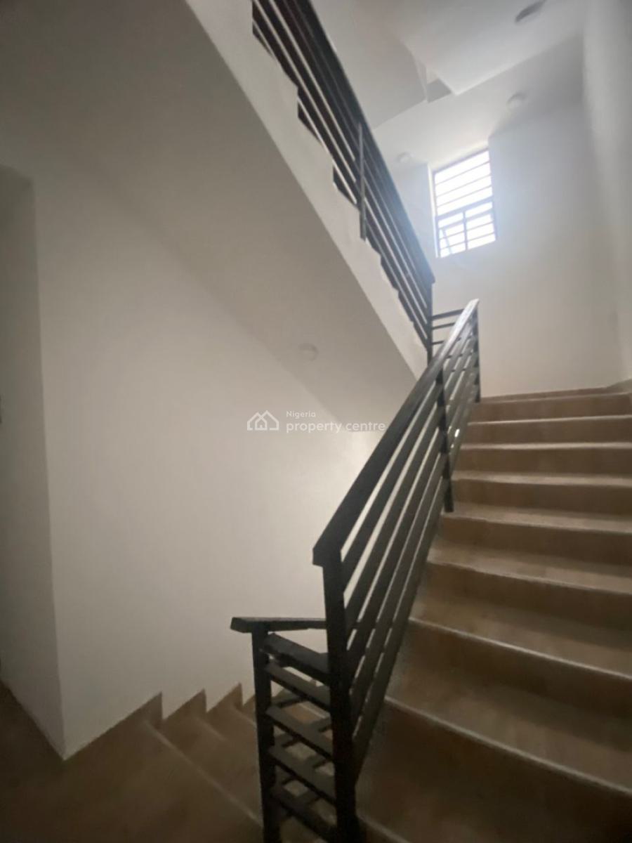 2-bedroom Apartment, Lekki Phase 1, Lekki, Lagos, Flat / Apartment for Sale