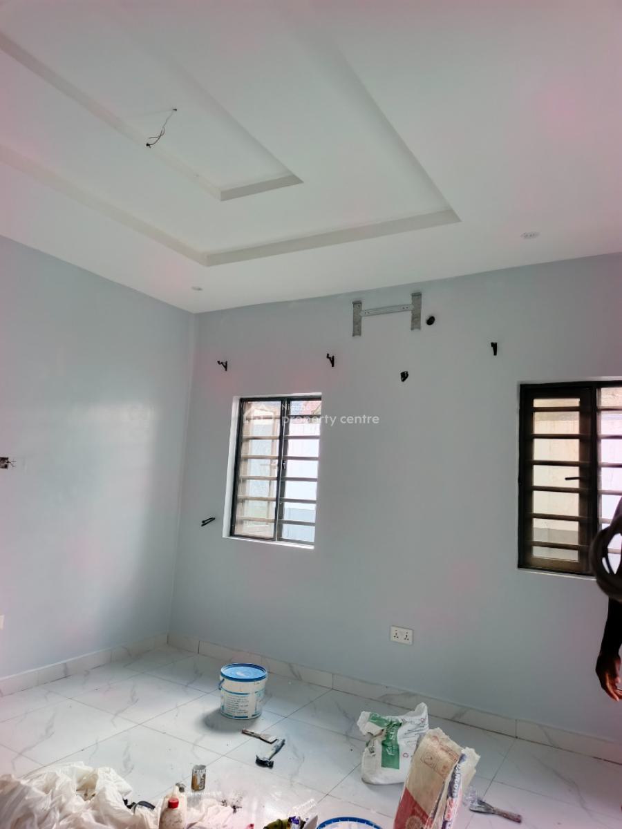 Smart Spacious Conducive Mini Flat (room and Parlor), in Estate at Ogombo Abraham Adesanya Axis, Ajah Lagos., Ajah, Lagos, Mini Flat (room and Parlour) for Rent