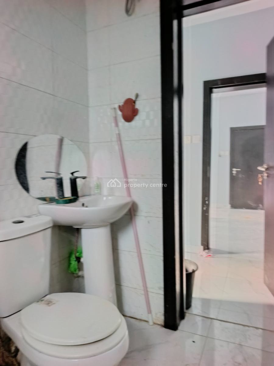 Smart Spacious Conducive Mini Flat (room and Parlor), in Estate at Ogombo Abraham Adesanya Axis, Ajah Lagos., Ajah, Lagos, Mini Flat (room and Parlour) for Rent