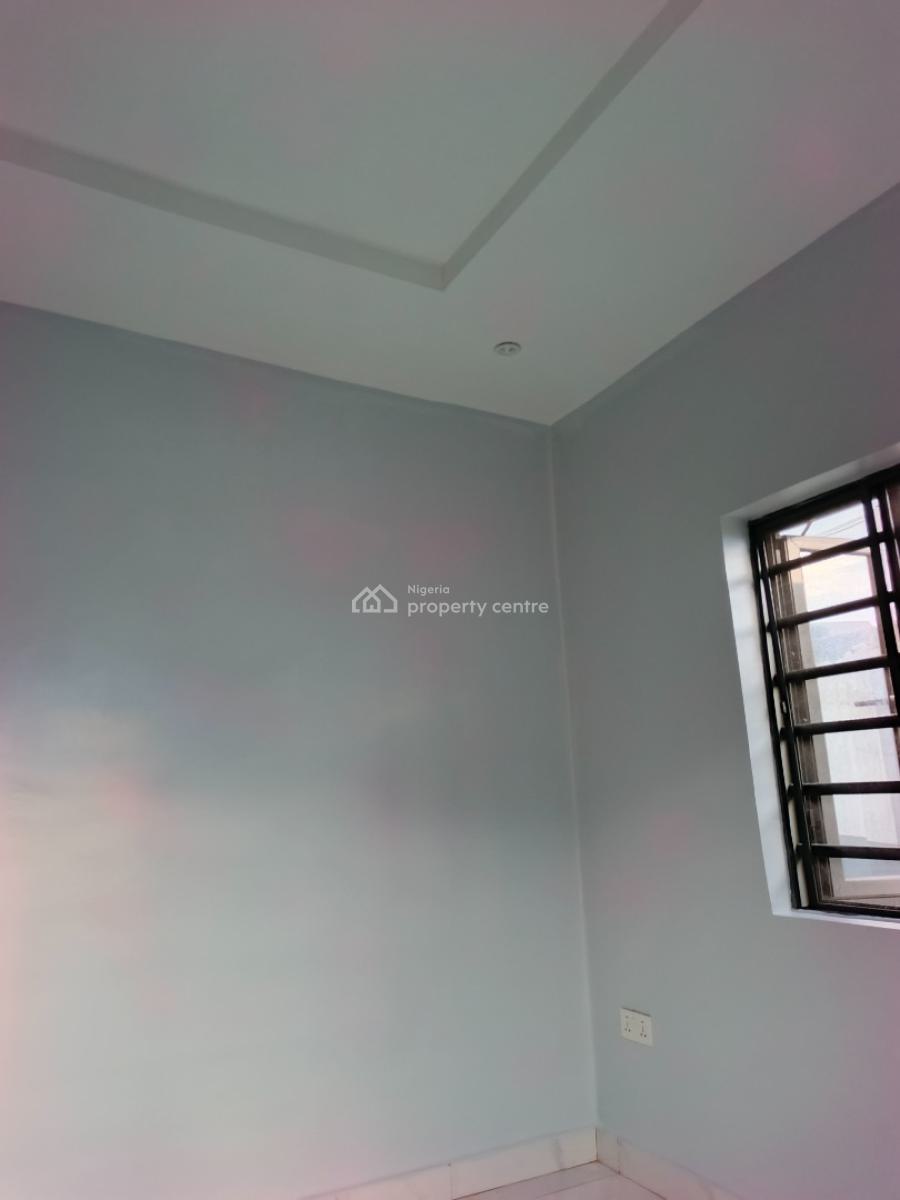 Smart Spacious Conducive Mini Flat (room and Parlor), in Estate at Ogombo Abraham Adesanya Axis, Ajah Lagos., Ajah, Lagos, Mini Flat (room and Parlour) for Rent