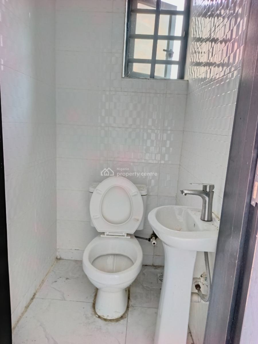 Smart Spacious Conducive Mini Flat (room and Parlor), in Estate at Ogombo Abraham Adesanya Axis, Ajah Lagos., Ajah, Lagos, Mini Flat (room and Parlour) for Rent