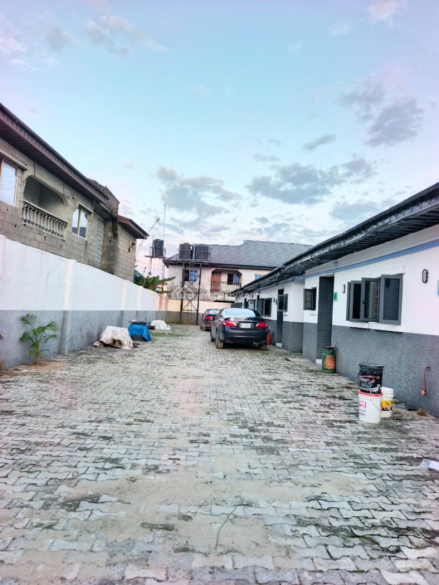 Smart Spacious Conducive Mini Flat (room and Parlor), in Estate at Ogombo Abraham Adesanya Axis, Ajah Lagos., Ajah, Lagos, Mini Flat (room and Parlour) for Rent