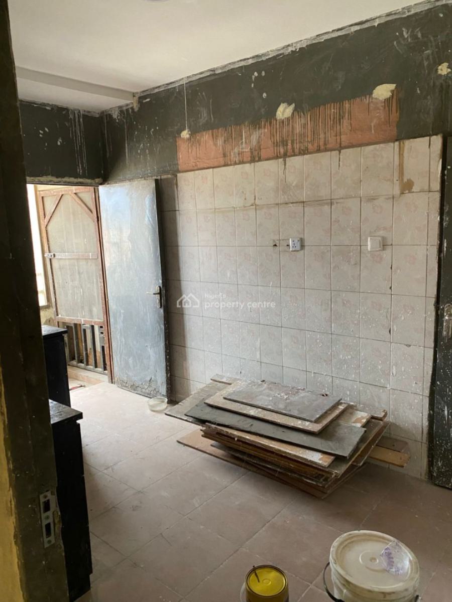 Luxury 3 Bedroom Flat Tat Sunshine Estate New Oko Oba, New Oko-oba, Agege, Lagos, Flat / Apartment for Rent