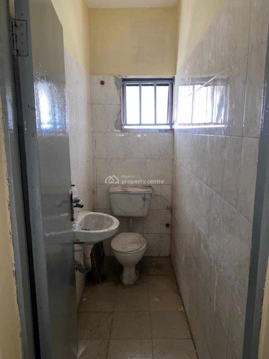 Luxury 3 Bedroom Flat Tat Sunshine Estate New Oko Oba, New Oko-oba, Agege, Lagos, Flat / Apartment for Rent