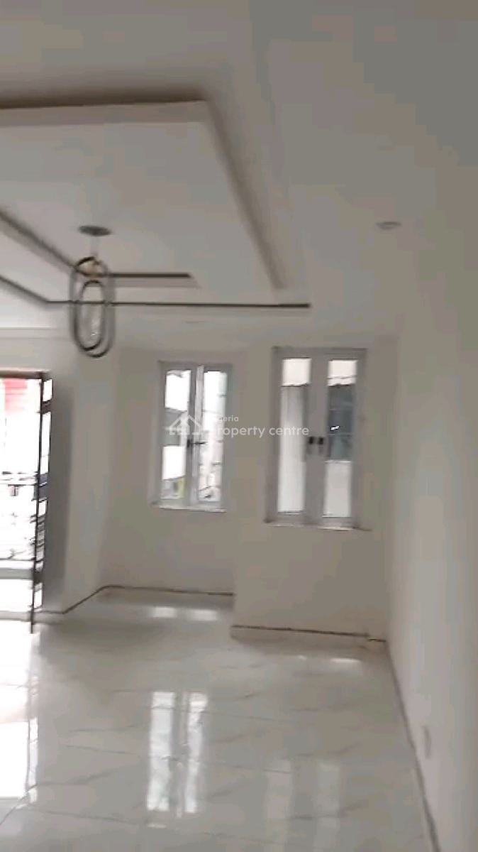 Newly Built 2-bedroom Flat, Onike, Onike, Yaba, Lagos, Flat / Apartment for Rent