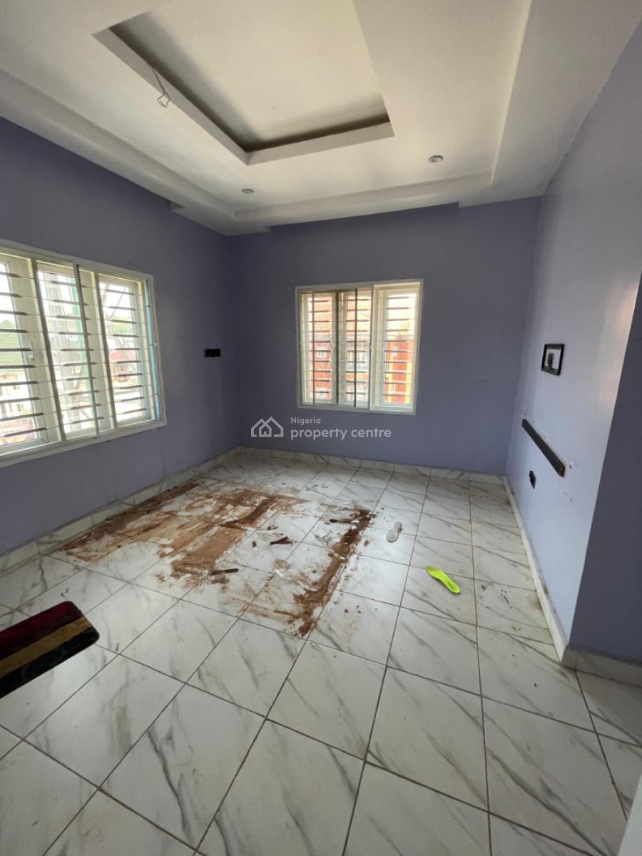 Well Built 3 Bedroom Flat with Bq, in an Estate at Katampe Main, Katampe, Abuja, Flat / Apartment for Rent