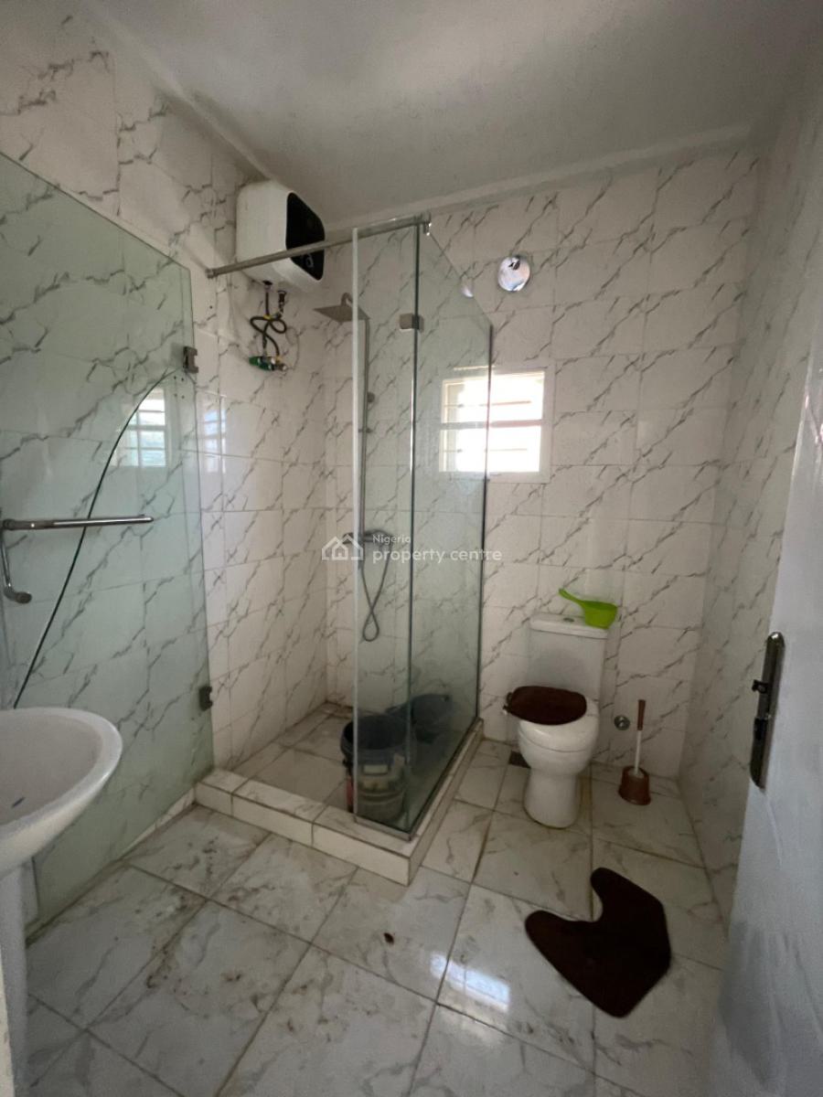Well Built 3 Bedroom Flat with Bq, in an Estate at Katampe Main, Katampe, Abuja, Flat / Apartment for Rent