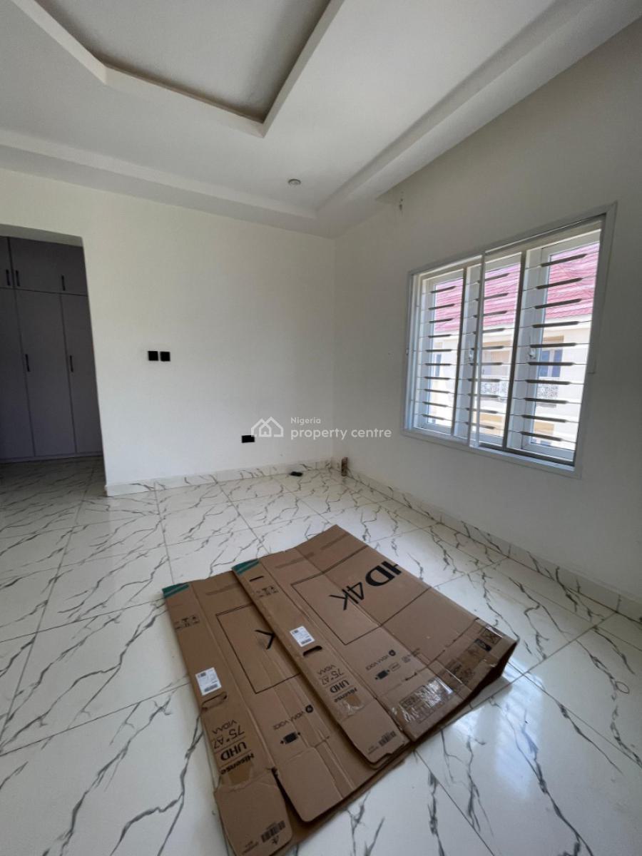 Well Built 3 Bedroom Flat with Bq, in an Estate at Katampe Main, Katampe, Abuja, Flat / Apartment for Rent