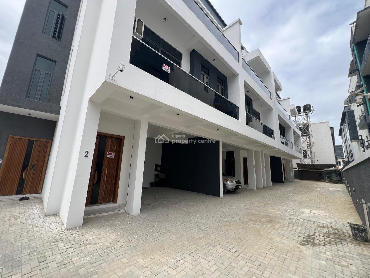 4 Bedroom Terrace Duplex with Bq, Ologolo, Lekki, Lagos, Terraced Duplex for Sale