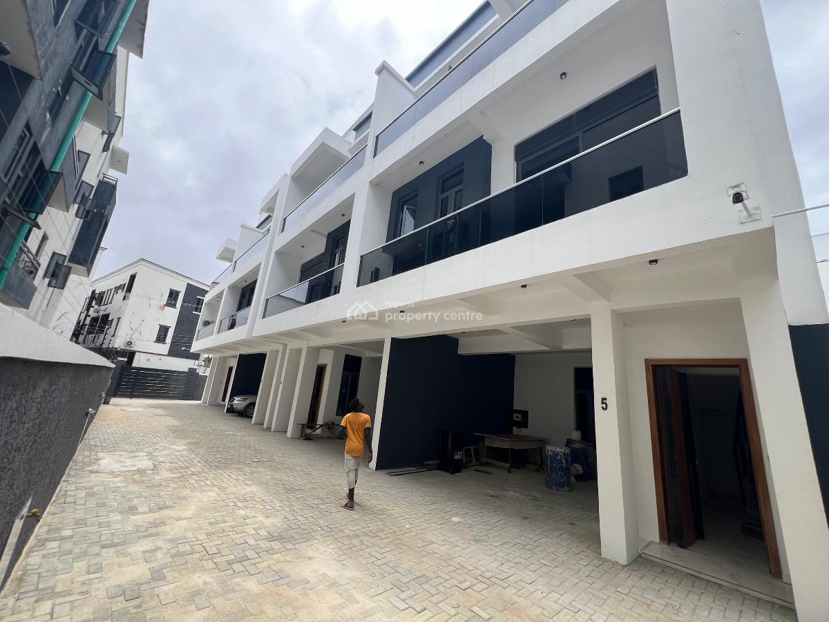4 Bedroom Terrace Duplex with Bq, Ologolo, Lekki, Lagos, Terraced Duplex for Sale
