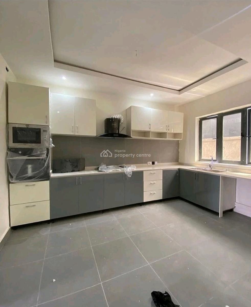Fully Serviced 3-bedroom Apartment with Bq, Swimming Pool, Gym., Lekki Lagos, Ologolo, Lekki, Lagos, Flat / Apartment for Rent