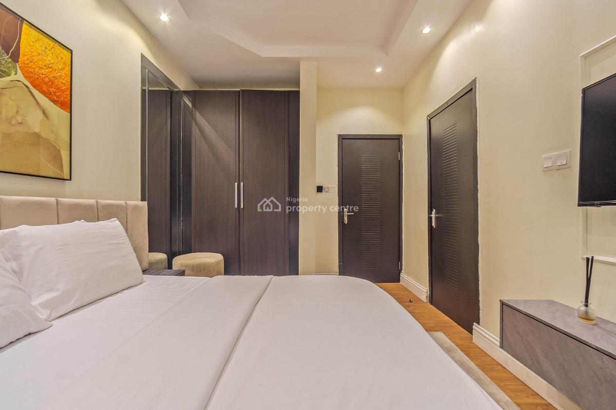 3 Bedroom Apartment with Ps5 and Swimming Pool, Imax Cinema Lekki, Lekki Phase 1, Lekki, Lagos, Flat / Apartment Short Let